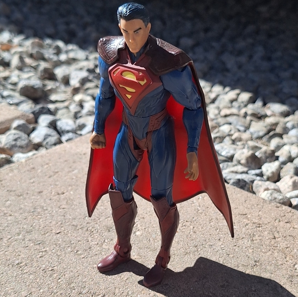 DC Comics Unlimitted Injustice Gods Among Us Action Figure Collectibe Superman - Picture 2 of 11